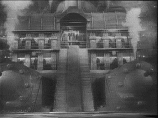 The scene in Metropolis which includes the de-accelerator sequence